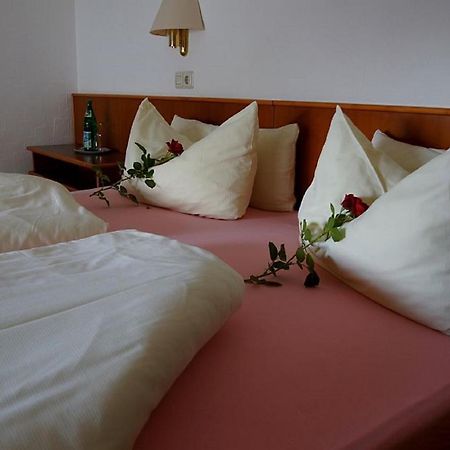 Elektro-Hotel Rosenhaus Gmbh 벨베르트 객실 사진